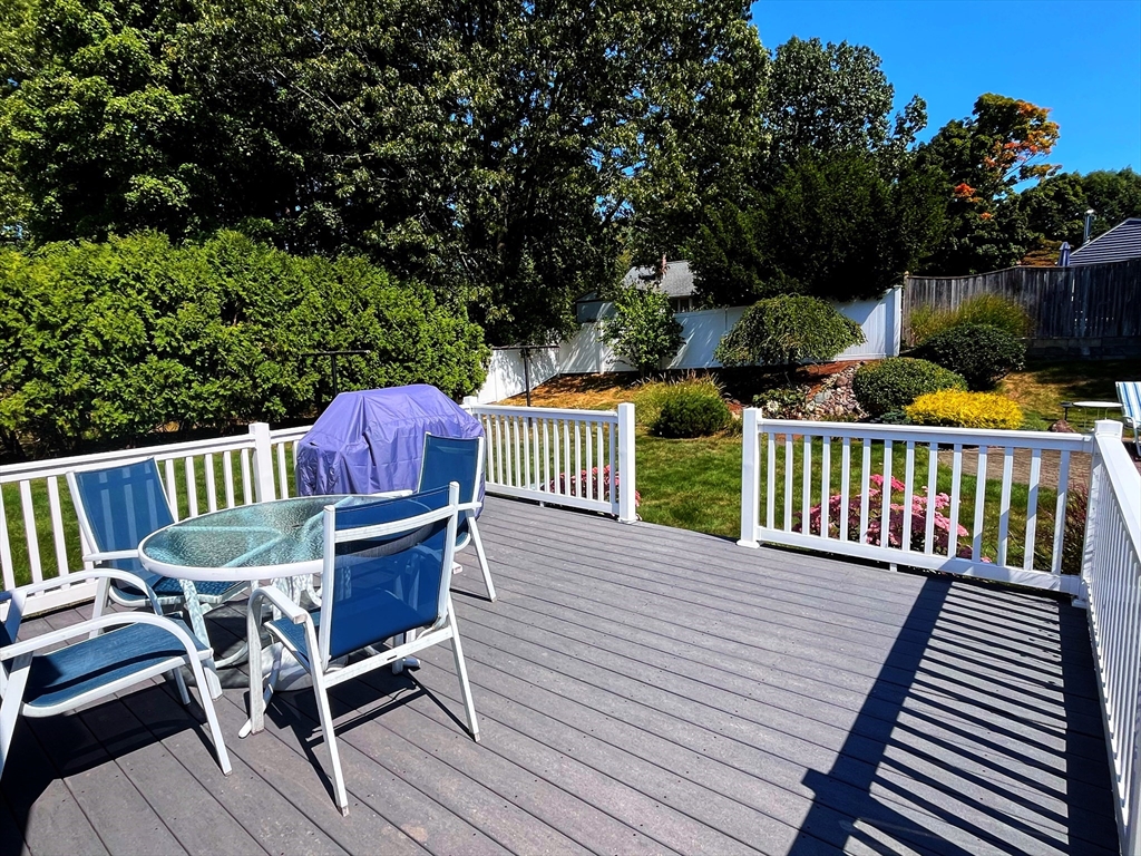 37 Denwall Drive Springfield, MA 01119 - Photo 30 of 32