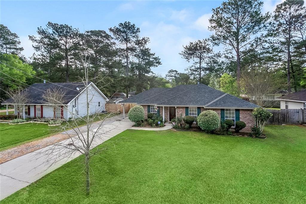 2777 Rue Pickney Mandeville, LA 70448 - Photo 1 of 16 Gallery Image 1