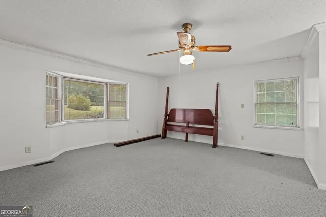 a view of livingroom with hardwood