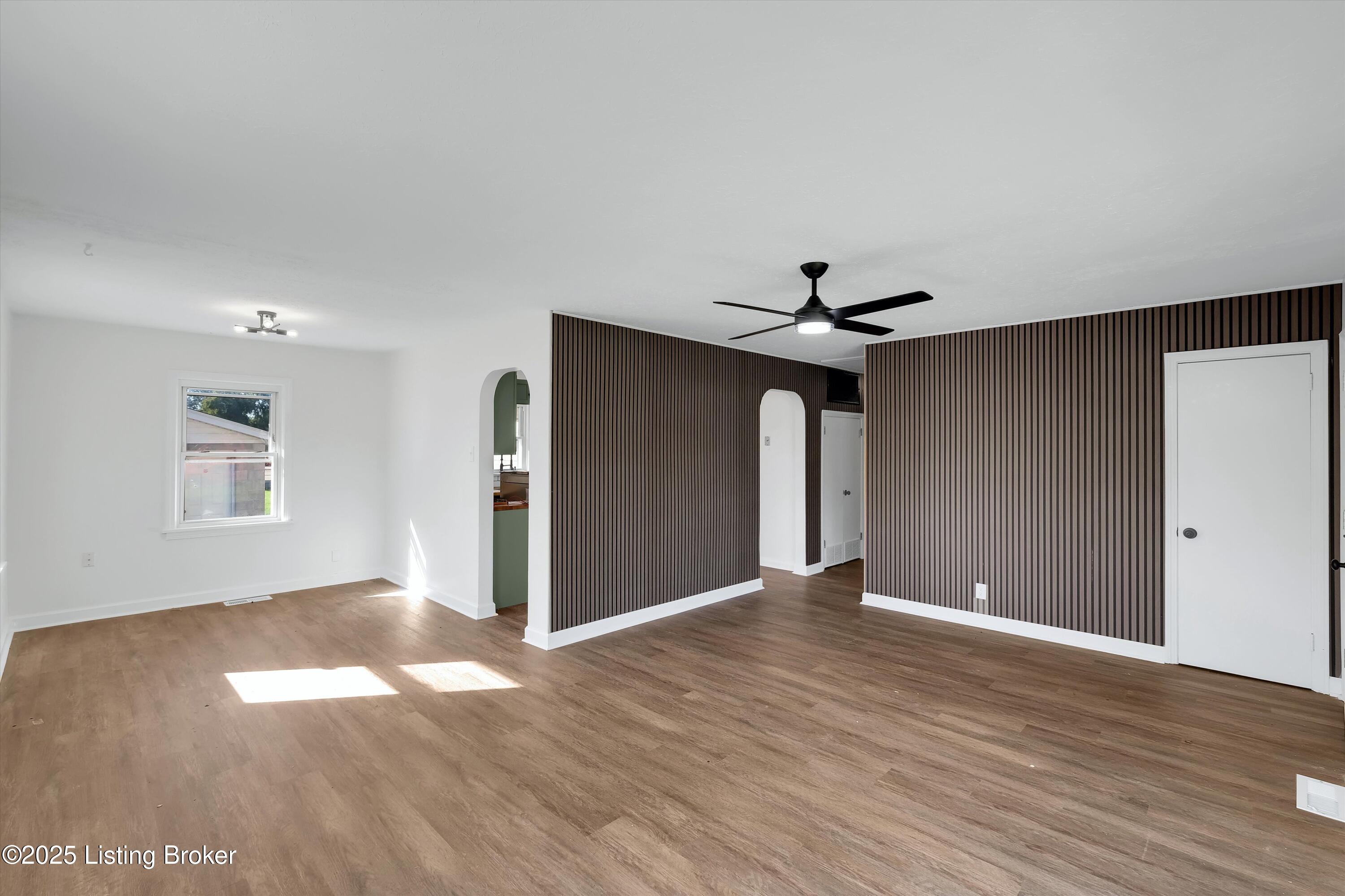 5202 Rodgers Road Louisville, KY 40258 - Photo 8 of 39 08-5202 Rogers Ave