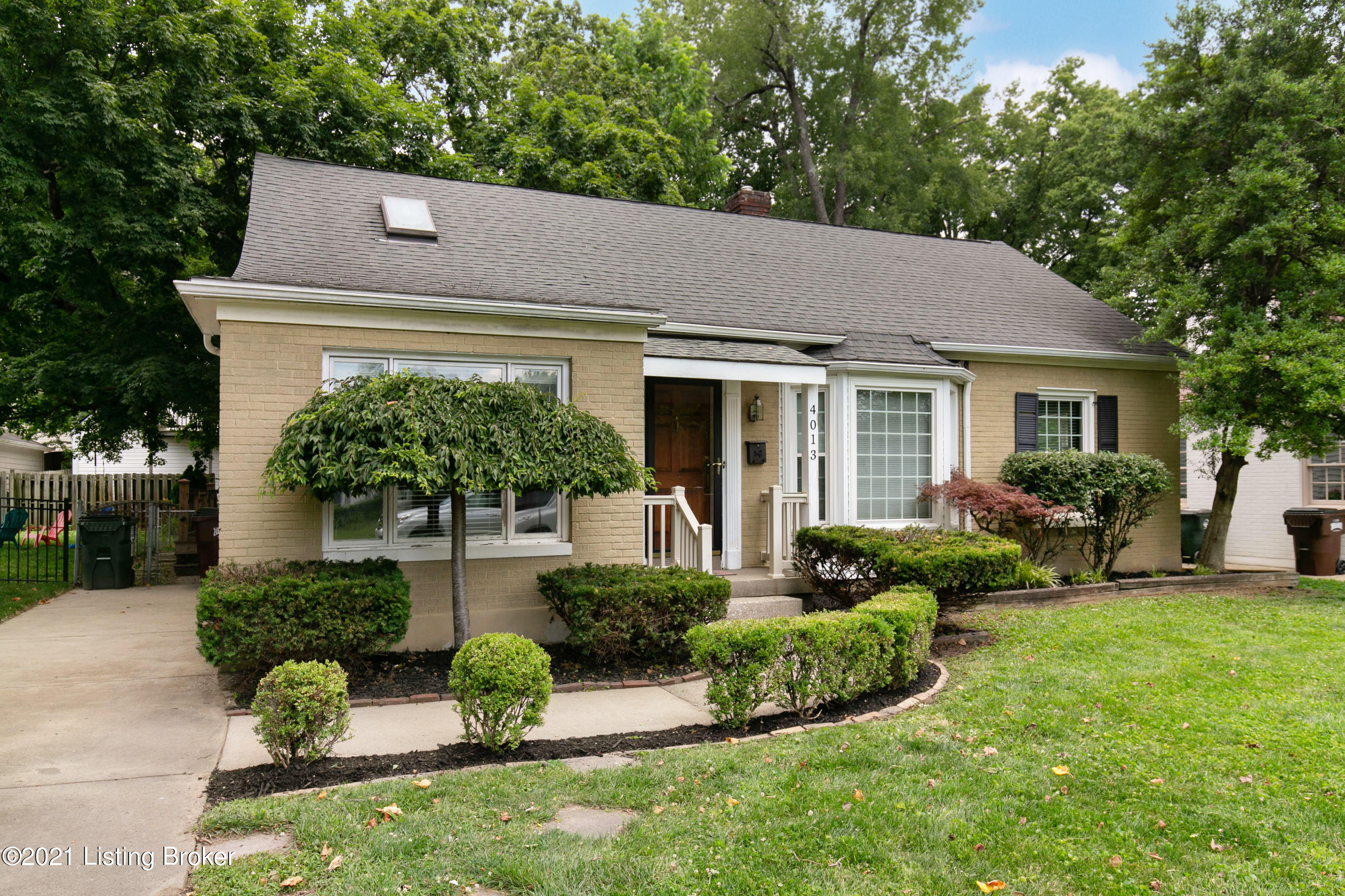 4013 Winchester Road Louisville, KY 40207 - Photo 2 of 30 _BWP2129