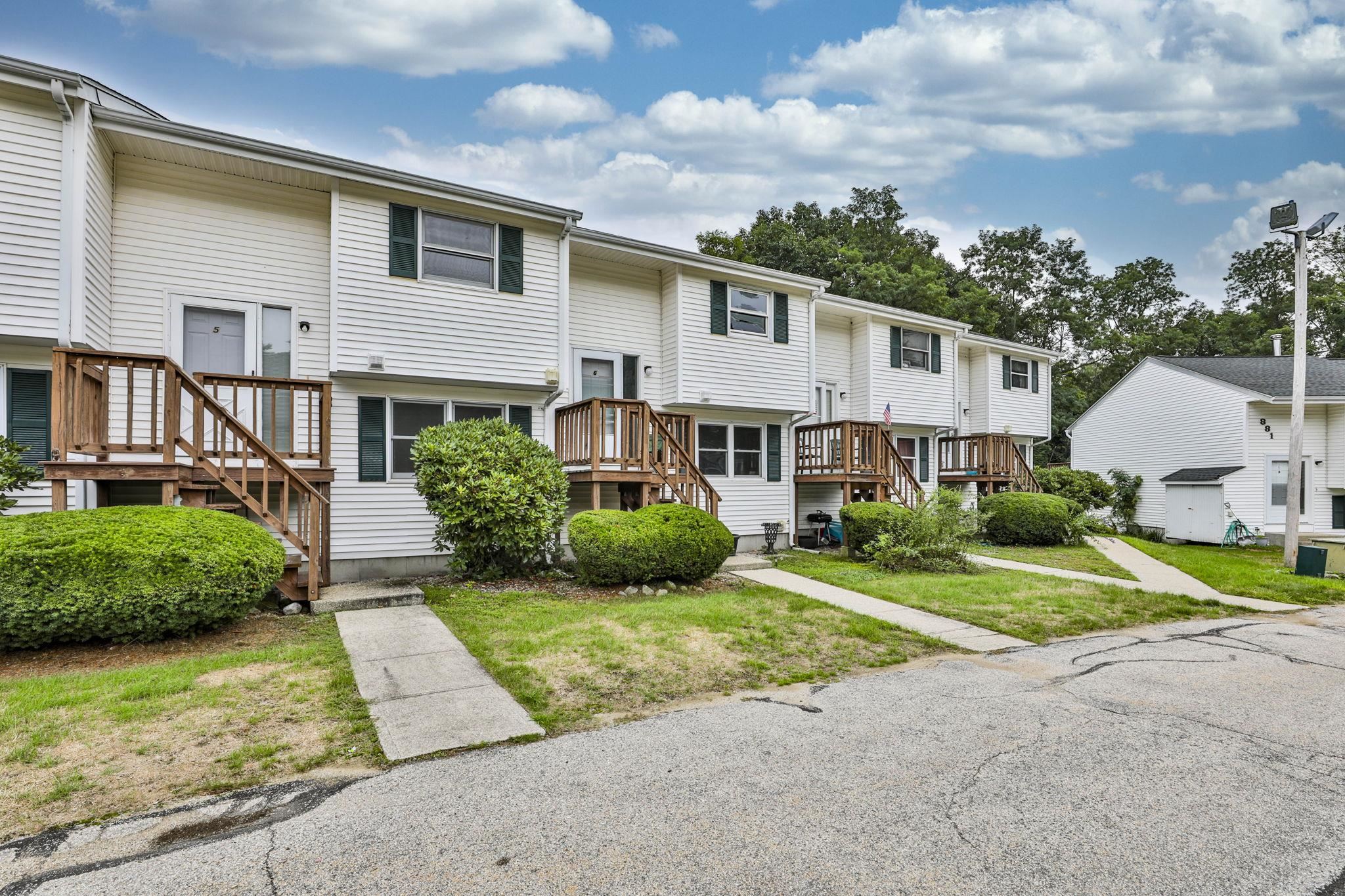 879 Mammoth Road, Unit 5 Manchester, NH 03104 - Photo 13 of 33
