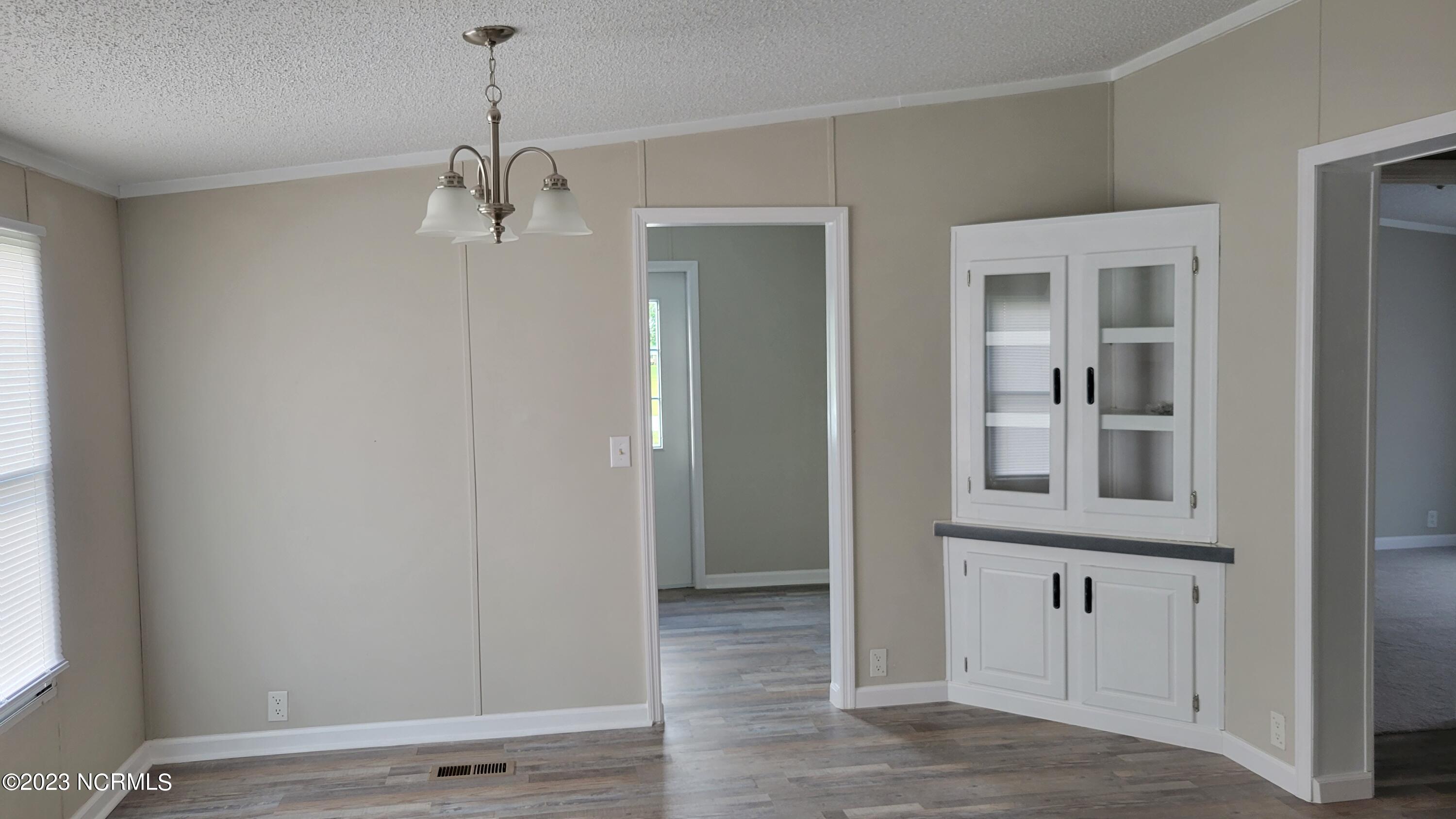 498 West Hanrahan Road Ayden, NC 28513 - Photo 7 of 20 20230512_173923