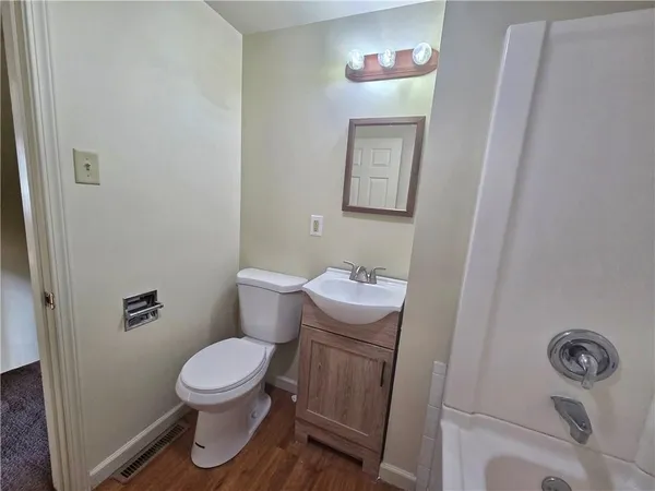 $950 | 235 B Allen Street, Elmira, NY 14904