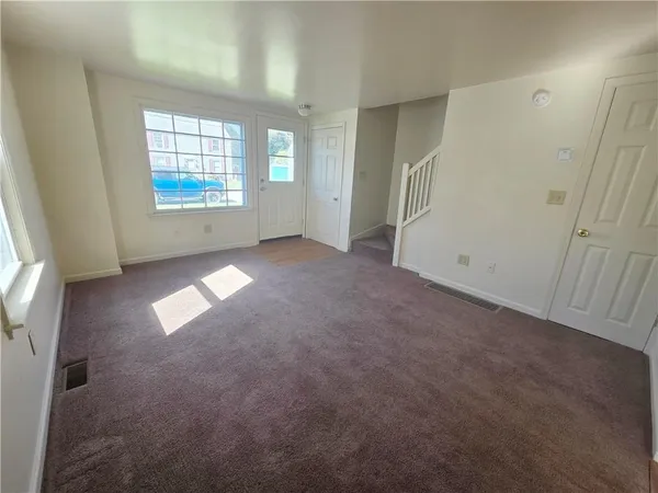 $950 | 235 B Allen Street, Elmira, NY 14904