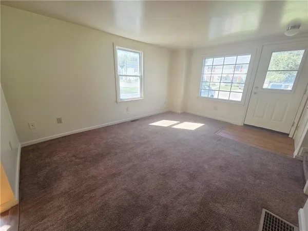 $950 | 235 B Allen Street, Elmira, NY 14904