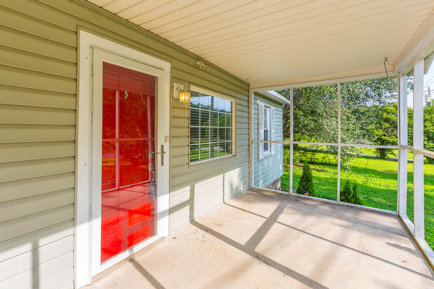 6405 Hunter Road Harrison, TN 37341 - Photo 2 of 28 6405 Hunter Road HD_-17
