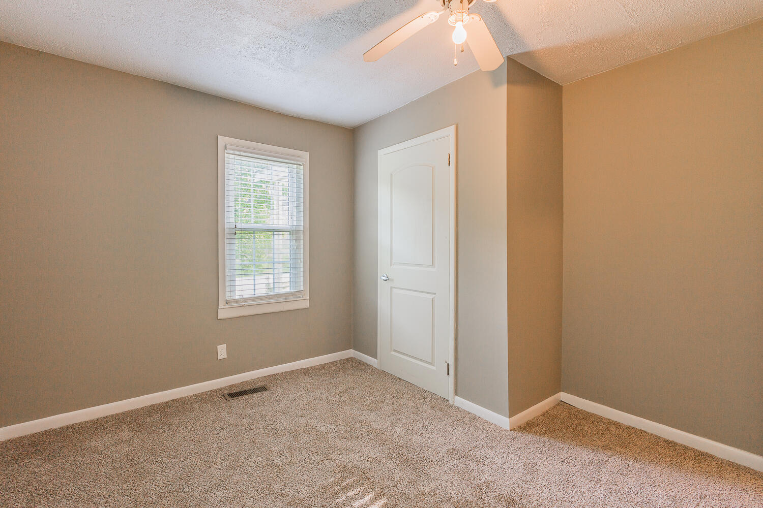 6405 Hunter Road Harrison, TN 37341 - Photo 26 of 28 6405 Hunter Road HD_-22