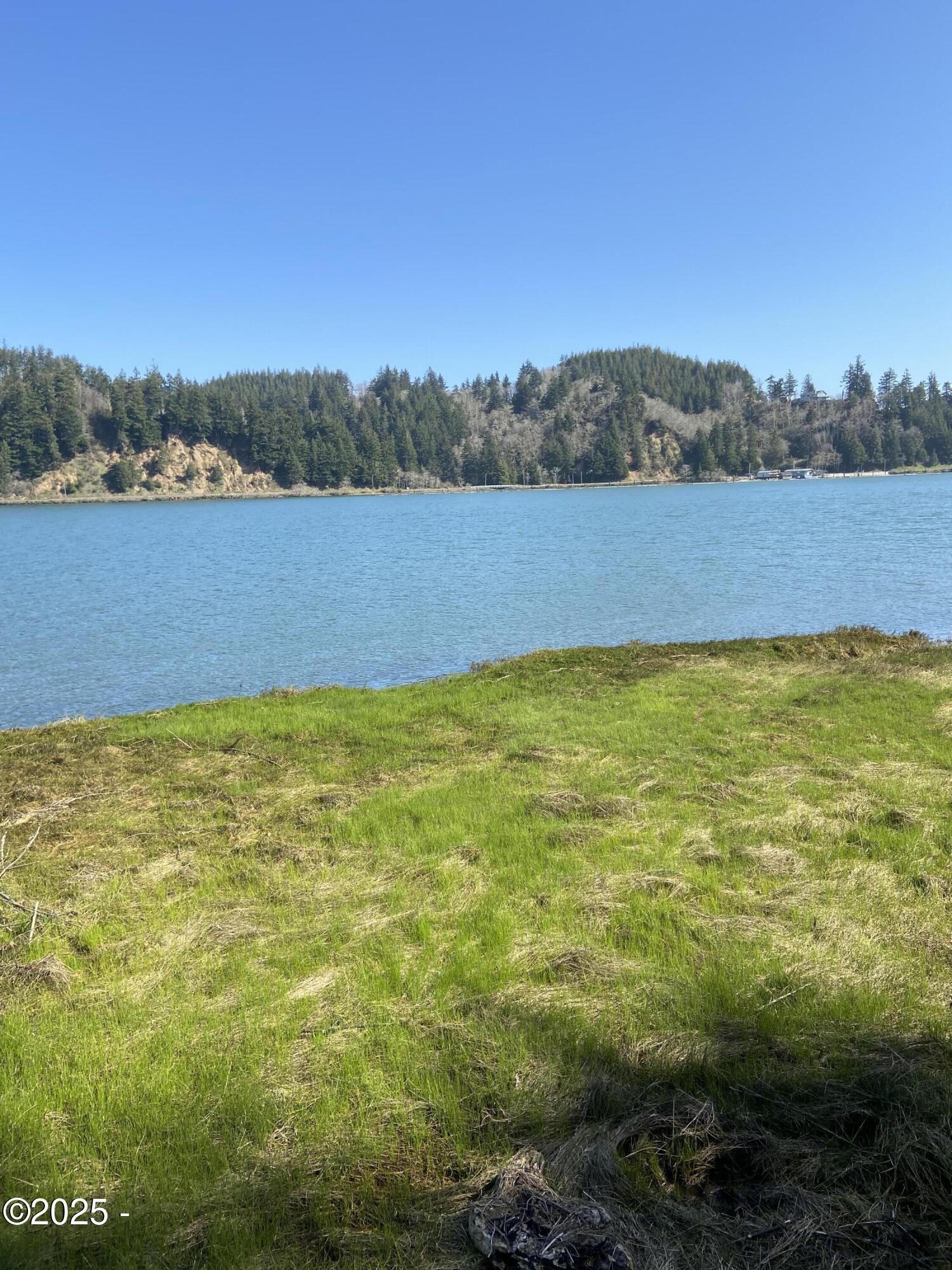 5826 South Bay Road Toledo, OR 97391 - Photo 10 of 18 River