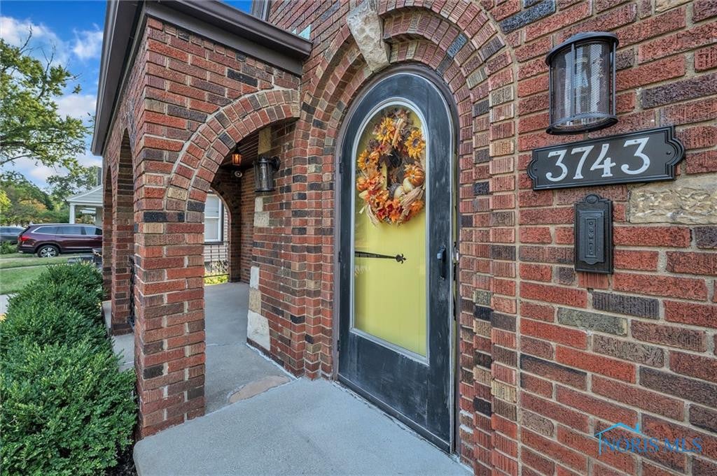 3743 Bowen Road Toledo, OH 43613 - Photo 4 of 35 Gallery Image 4