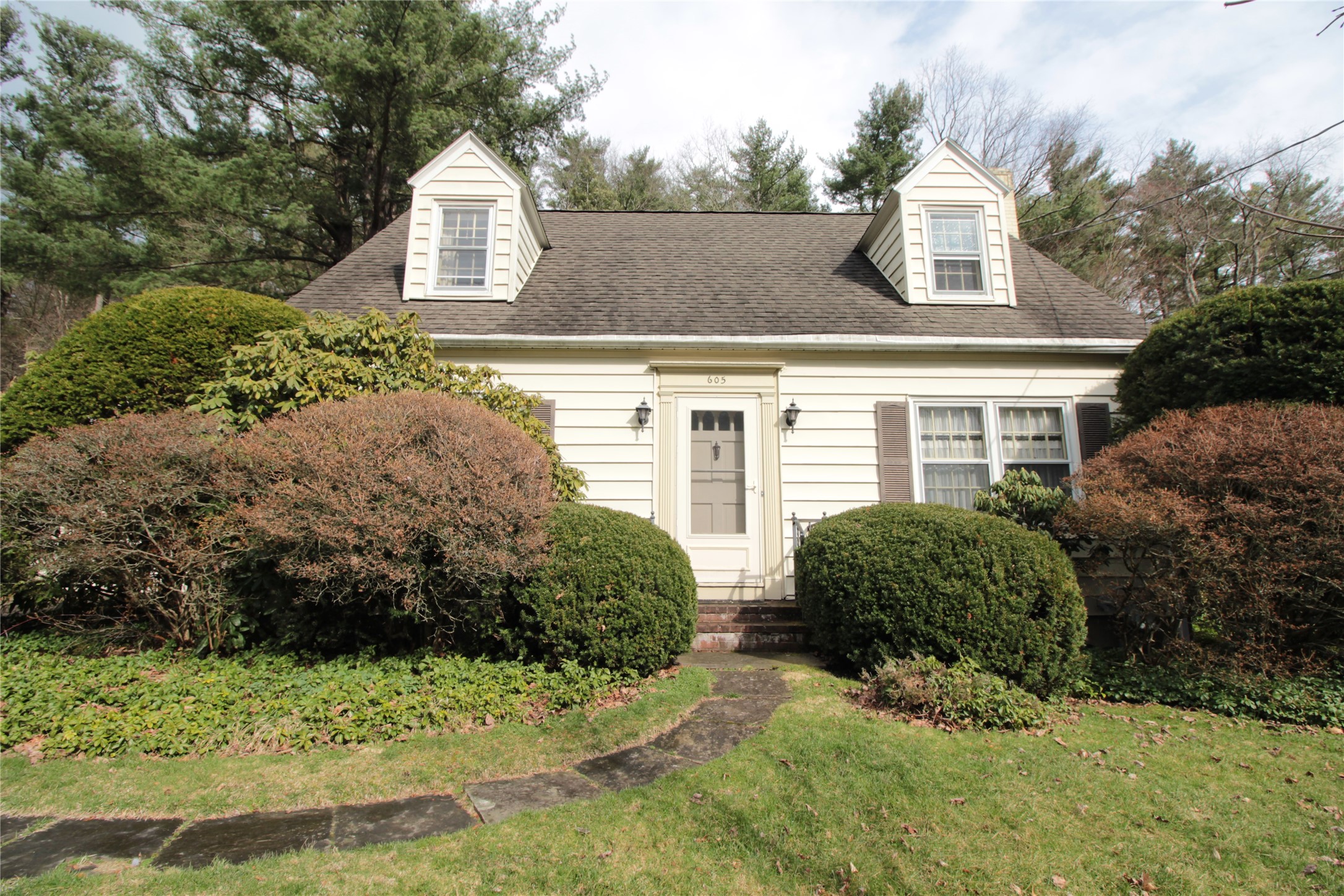 605 Pinecrest Road Endicott, NY 13760 - Photo 1 of 48 Gallery Image 1