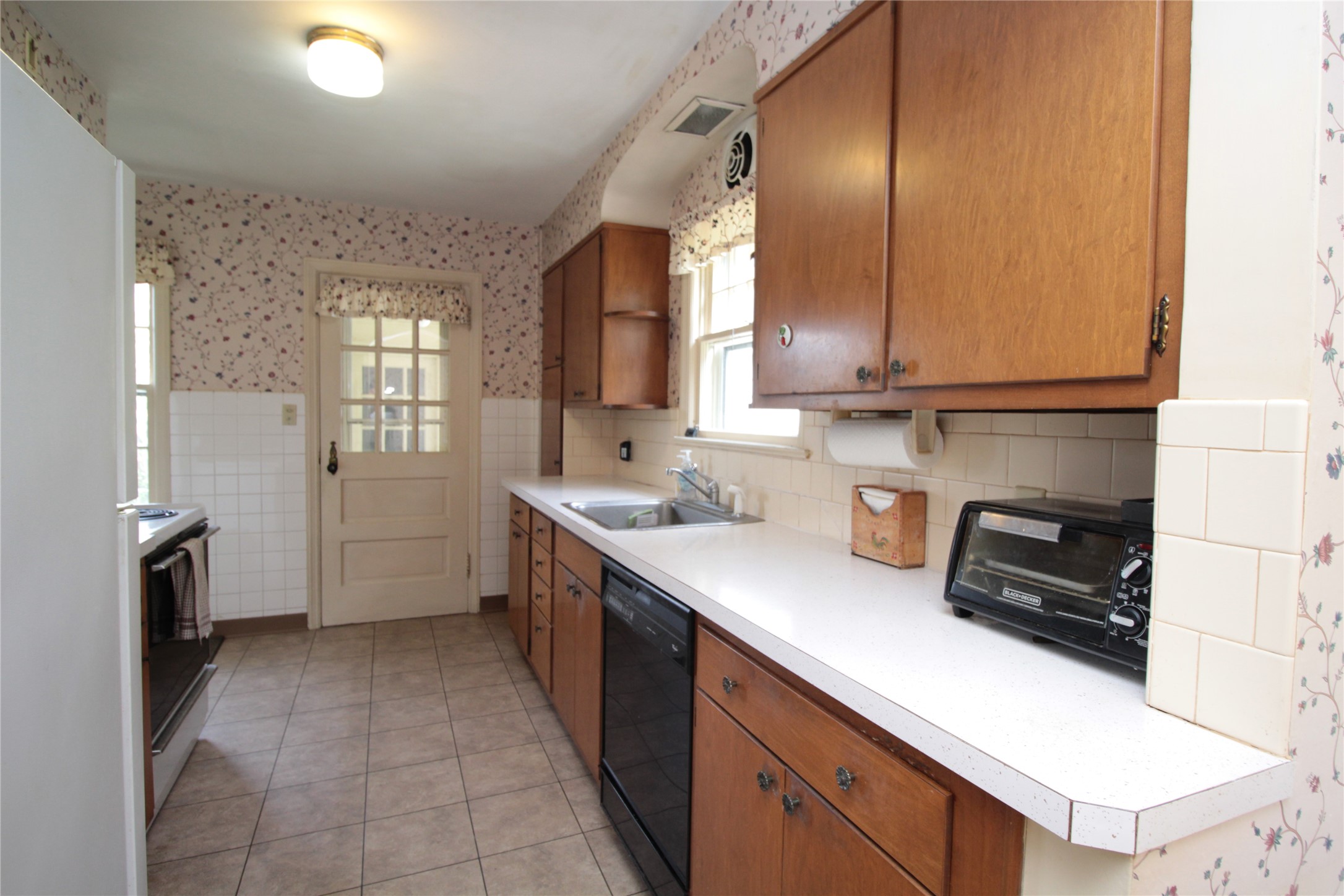 605 Pinecrest Road Endicott, NY 13760 - Photo 8 of 48 Gallery Image 8