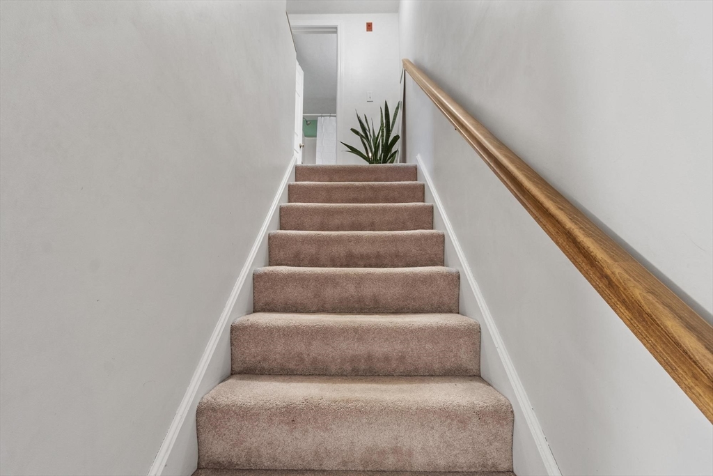 360 Littleton Road, Unit D8 Chelmsford, MA 01824 - Photo 17 of 39 Gallery Image 17