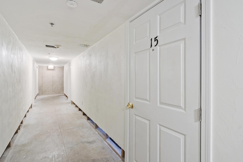 360 Littleton Road, Unit D8 Chelmsford, MA 01824 - Photo 26 of 39 Gallery Image 26
