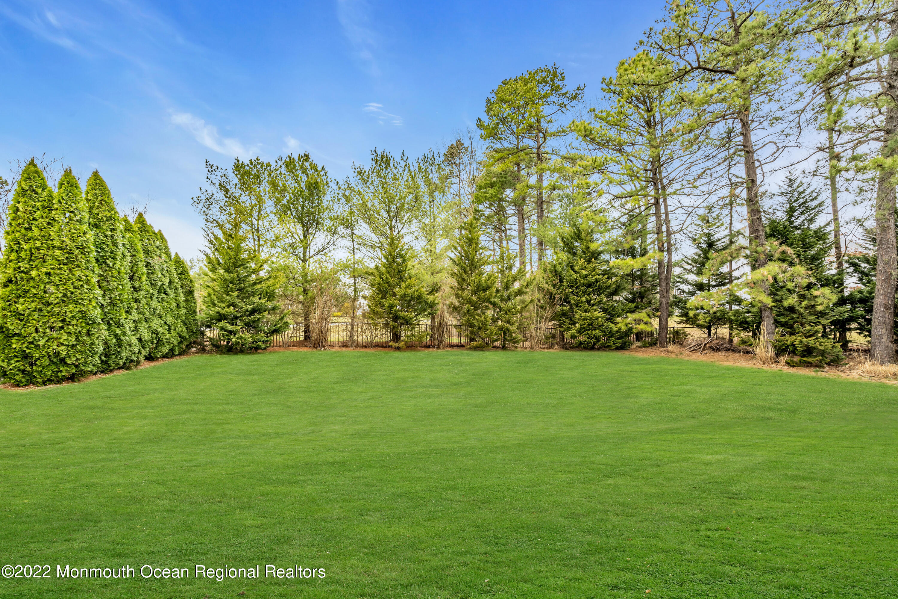 69 Mill Pond Road Jackson, NJ 08527 - Photo 3 of 49 PRIVACY