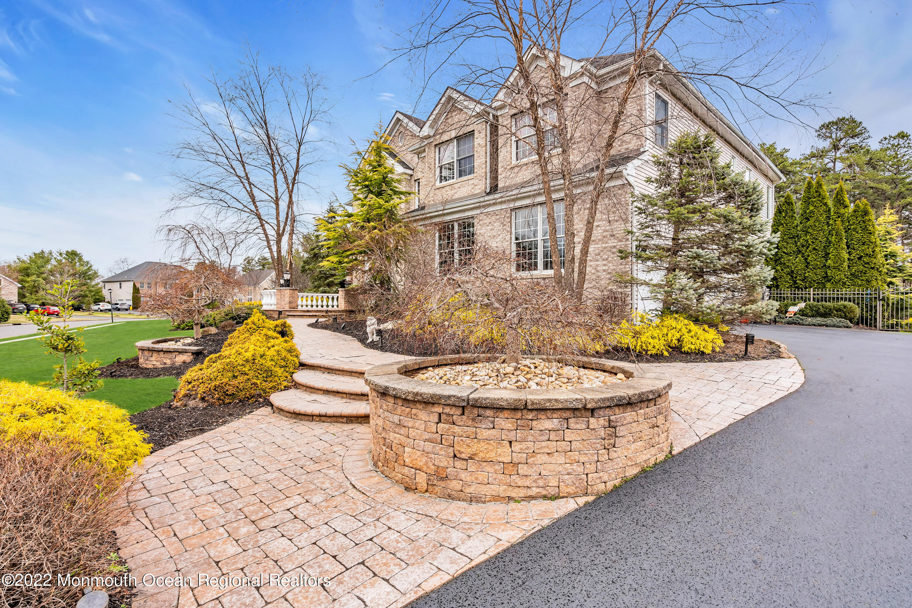 69 Mill Pond Road Jackson, NJ 08527 - Photo 4 of 49 CUSTOM STONE WALK