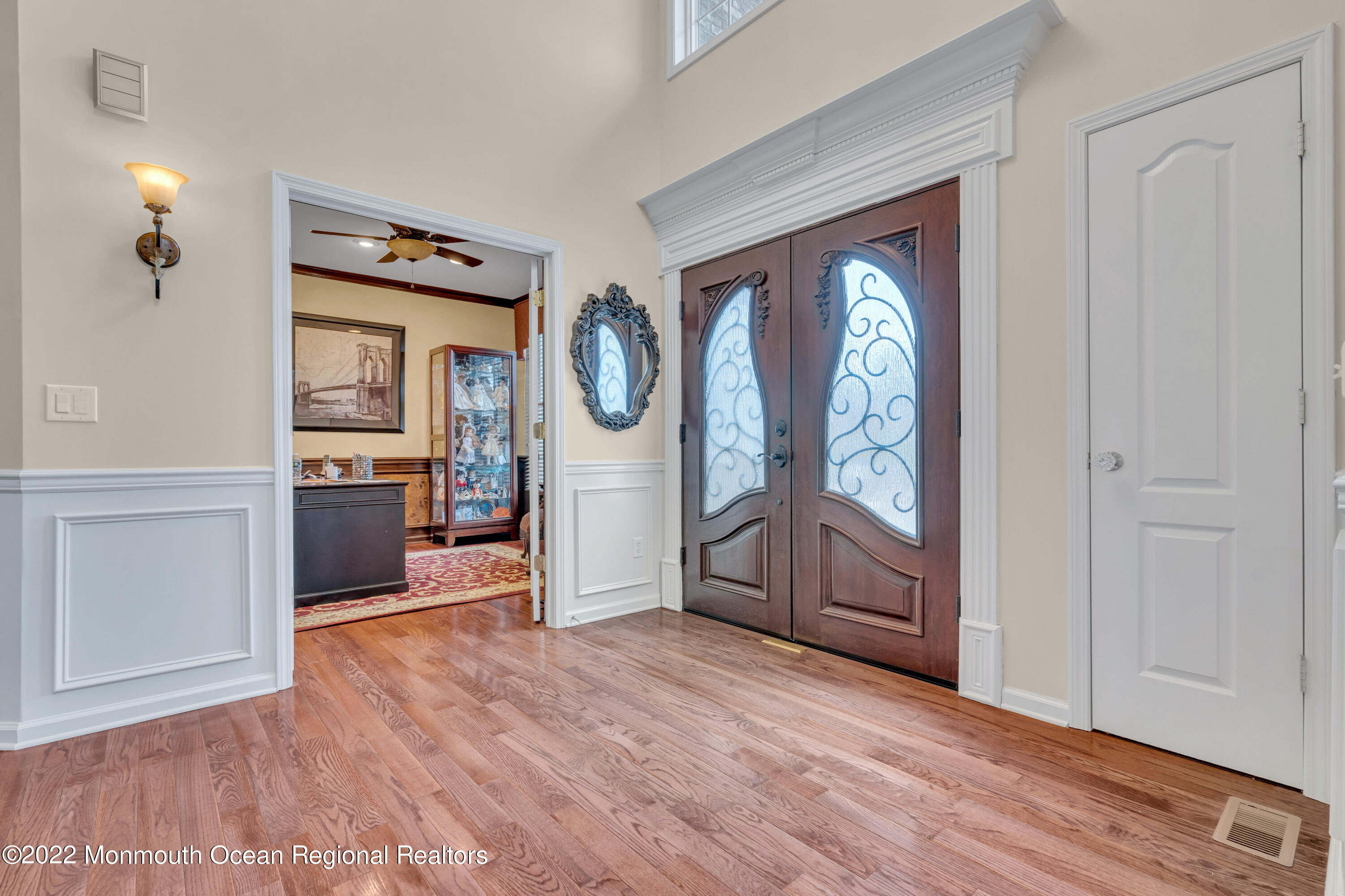 69 Mill Pond Road Jackson, NJ 08527 - Photo 6 of 49 FOYER