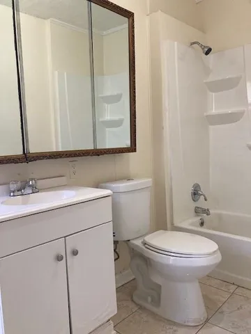 $1,700 | 3827 Derbigny Street, Metairie, LA 70001