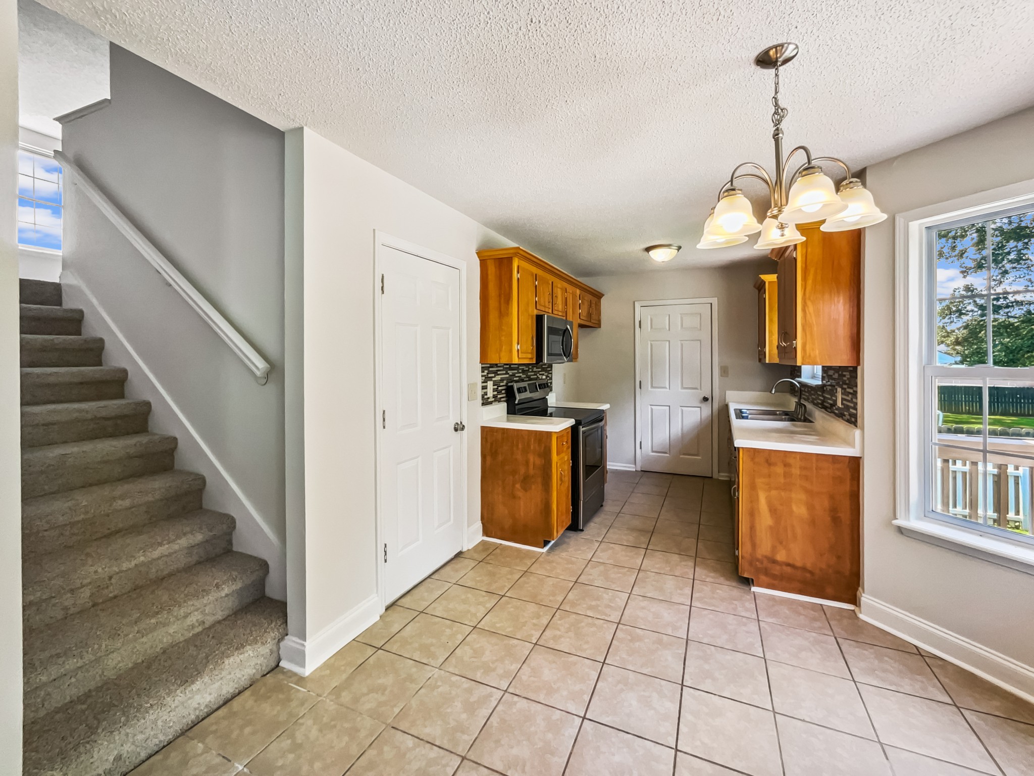 1333 Meredith Way Clarksville, TN 37042 - Photo 11 of 20