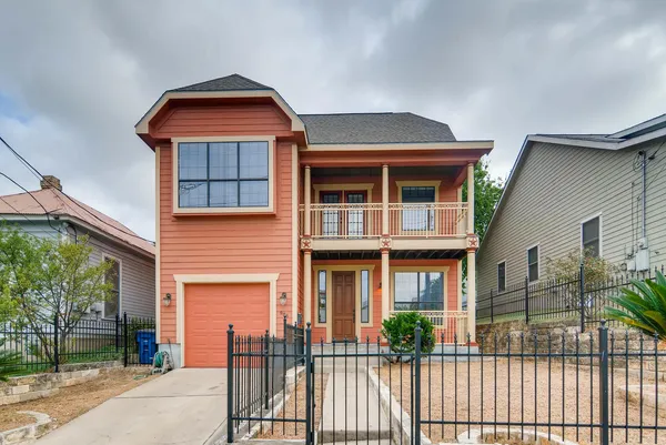 $4,000 | 906 Juniper Street, Austin, TX 78702