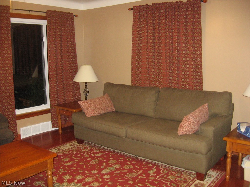 1702 Rockefeller Road Wickliffe, OH 44092 - Photo 8 of 15 Gallery Image 8
