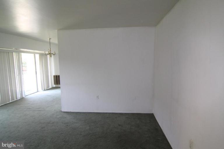 3820 Bel Pre Road, Unit 38206 Silver Spring, MD 20906 - Photo 2 of 4 Living Room