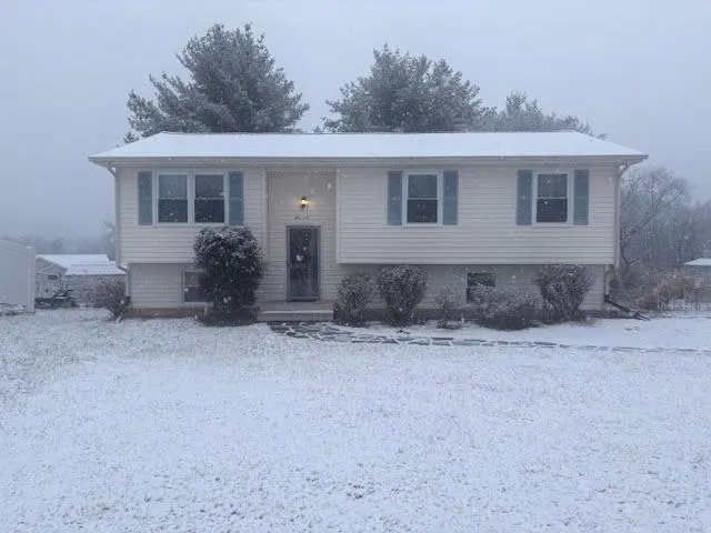 $2,100 | 4760 Lantern Street, Roanoke, VA 24019