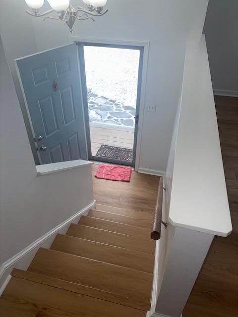 4760 Lantern Street Roanoke, VA 24019 - Photo 2 of 18 a bathroom with a bathtub