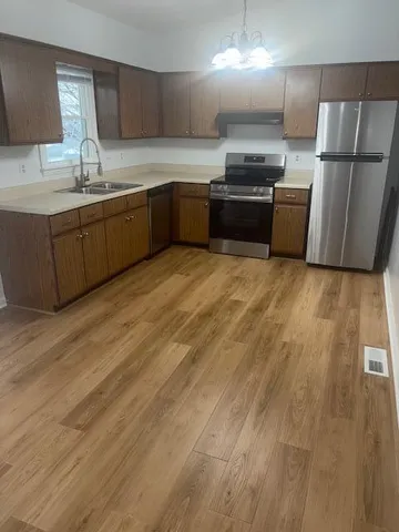 $2,100 | 4760 Lantern Street, Roanoke, VA 24019