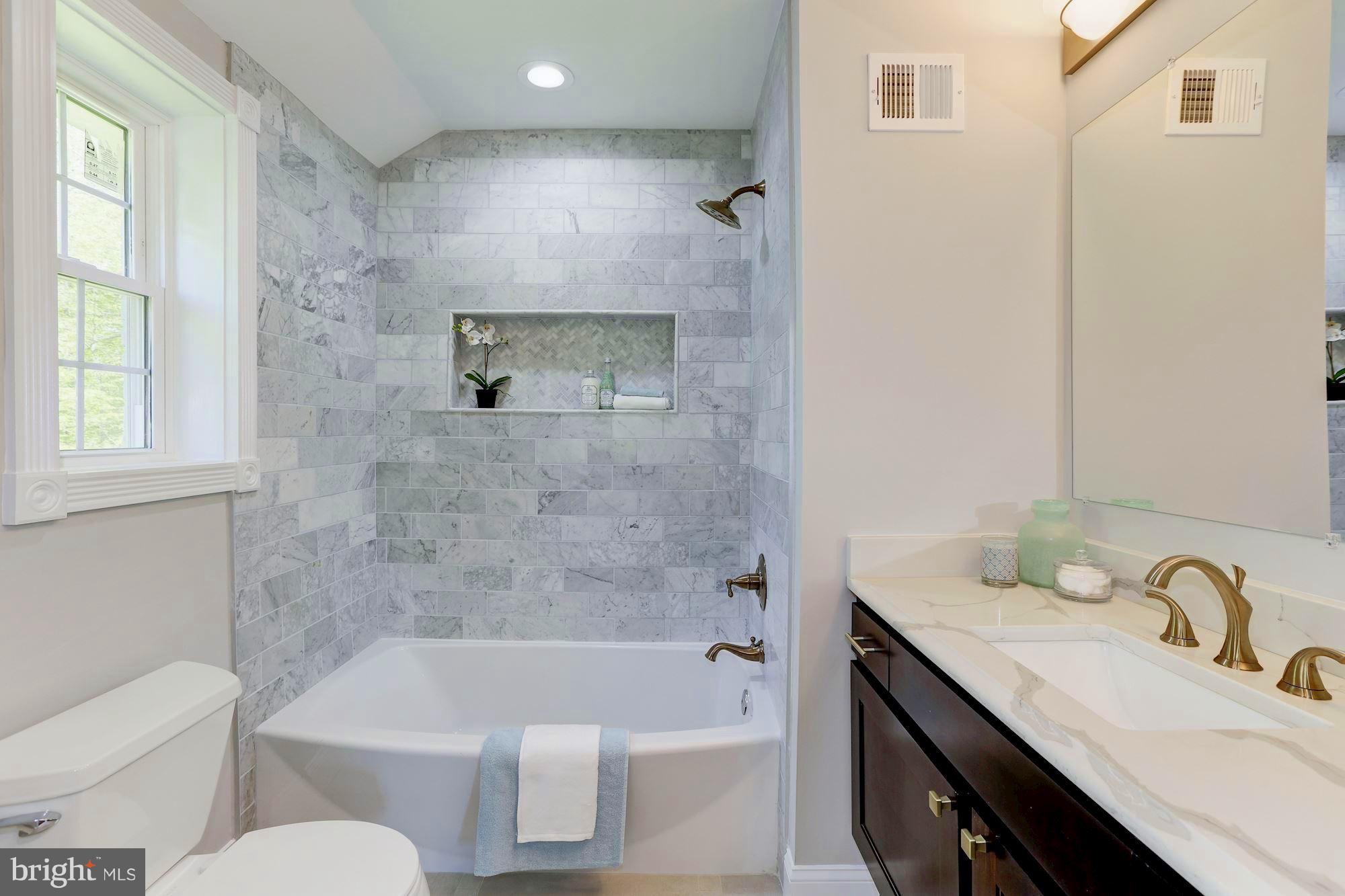 11704 Lytle Street Silver Spring, MD 20902 - Photo 15 of 30 Bath (Master)