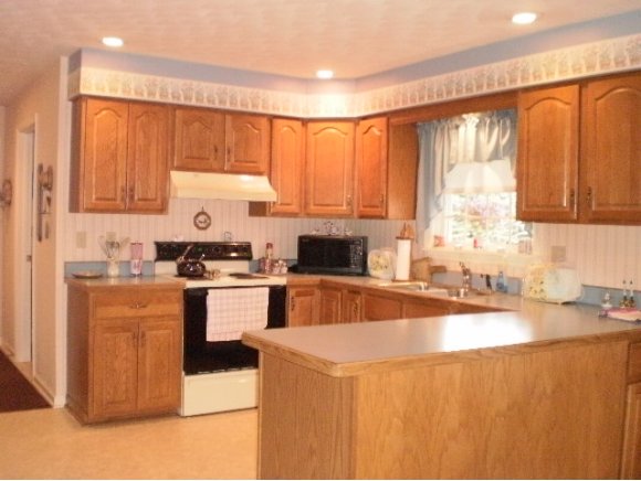 111 Mountain View Estates Road Montrose, PA 18801 - Photo 3 of 12 Gallery Image 3