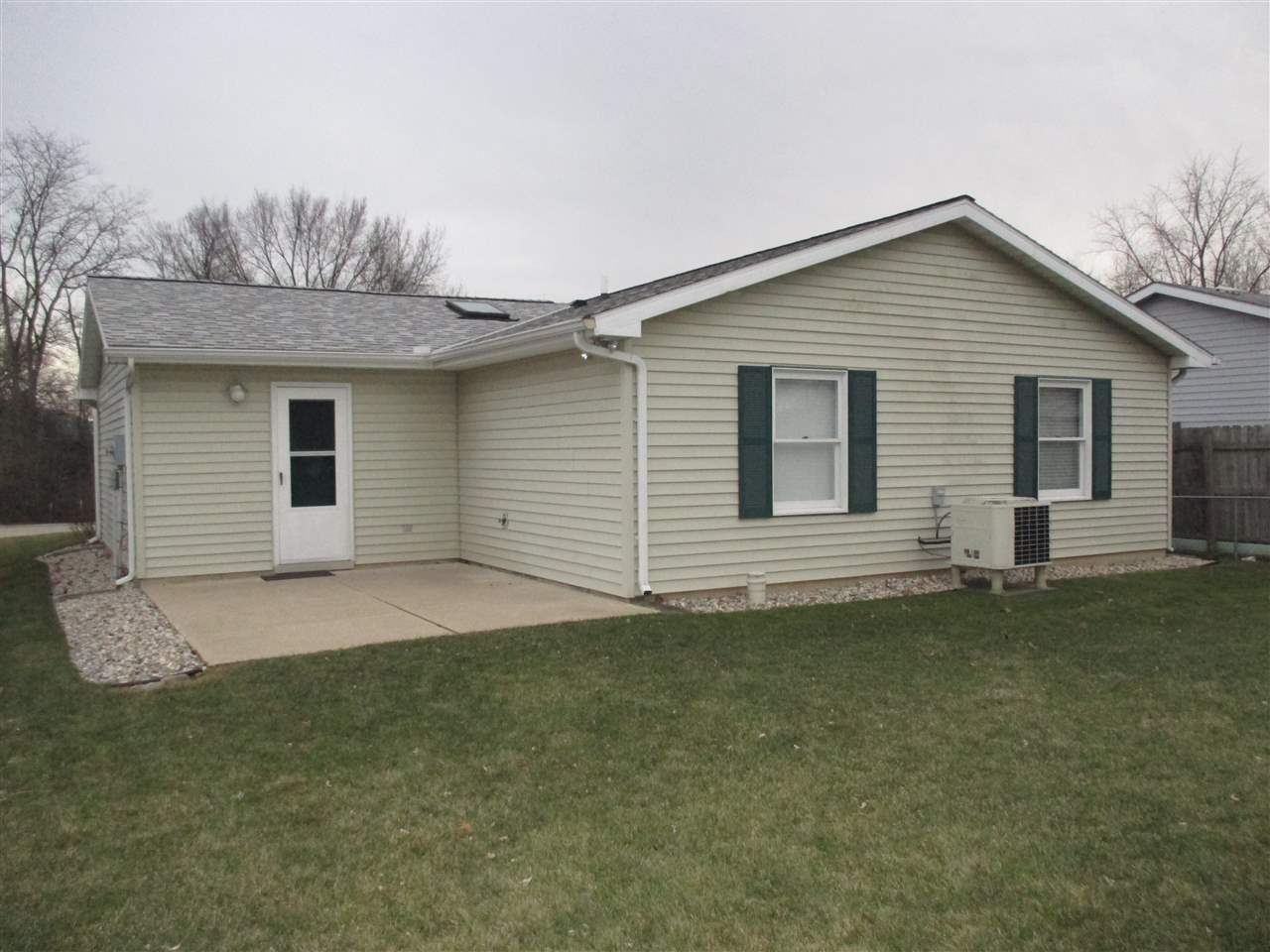 400 Ruth Street Huntington, IN 46750 - Photo 23 of 26 Gallery Image 23