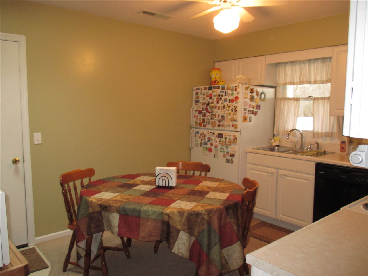 400 Ruth Street Huntington, IN 46750 - Photo 7 of 26 Gallery Image 7