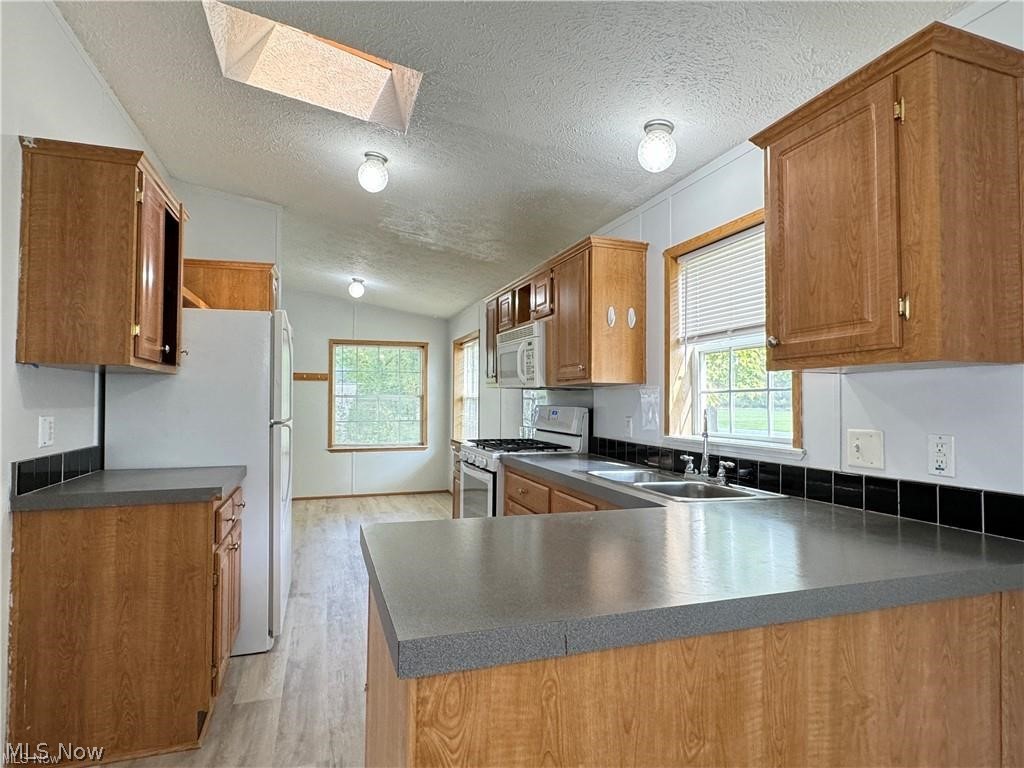 3583 Austin Road, Unit 9 Geneva, OH 44041 - Photo 6 of 16