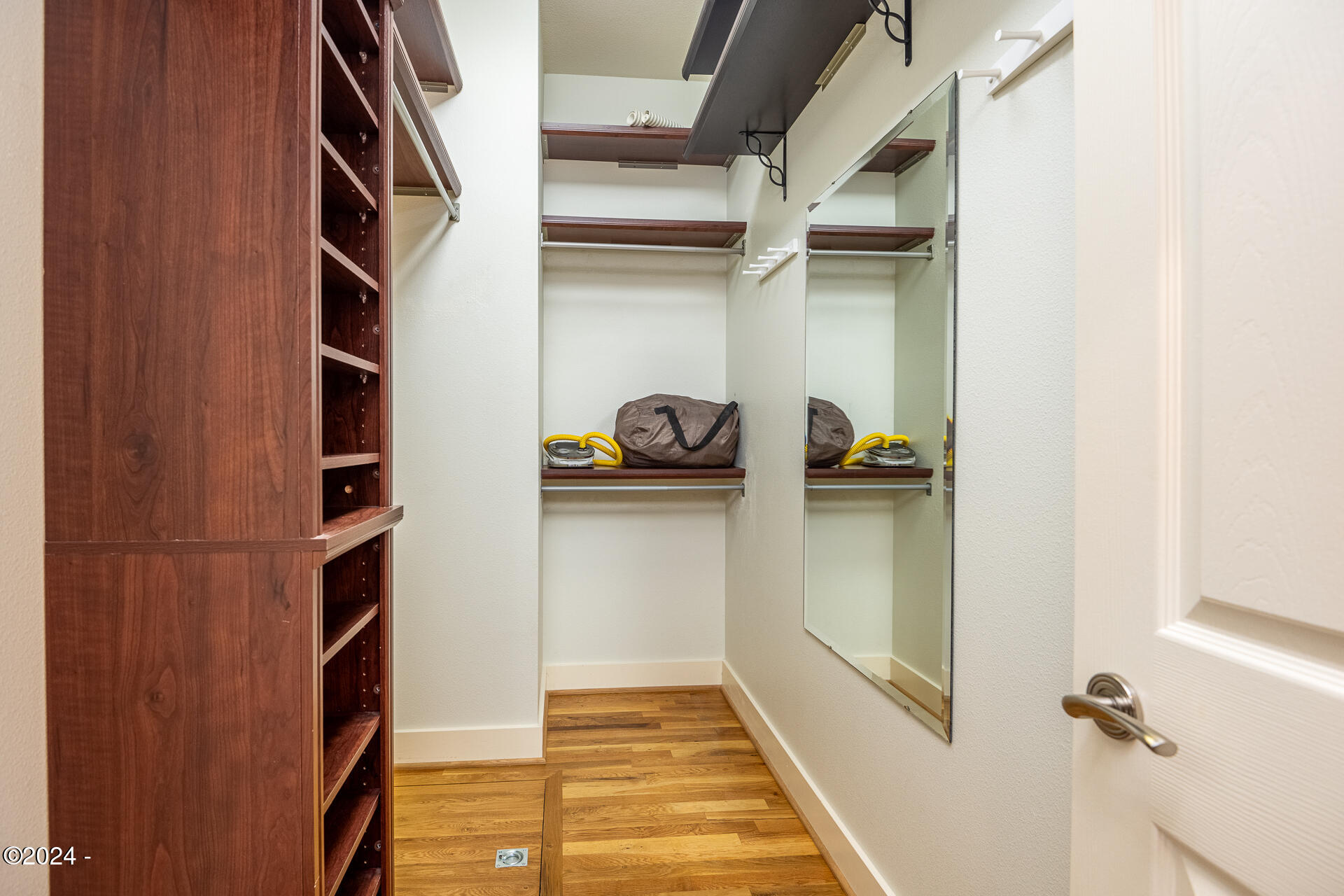 160 Southwest 61 Street Newport, OR 97366 - Photo 18 of 52 Walk-in closet in primary