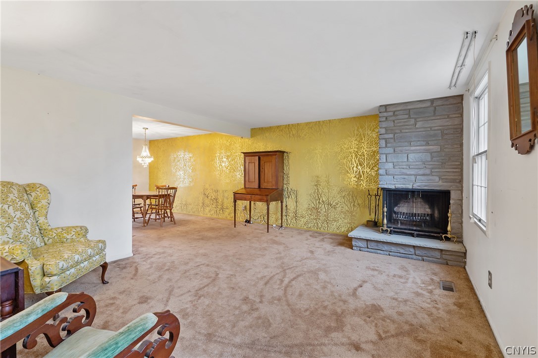 5984 Darby Road Cicero, NY 13039 - Photo 15 of 43 Great space for family & friends!