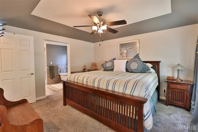 $399,000 | 207 Lakewood Drive, Hillsboro, IL 62049