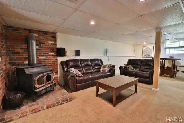 $399,000 | 207 Lakewood Drive, Hillsboro, IL 62049