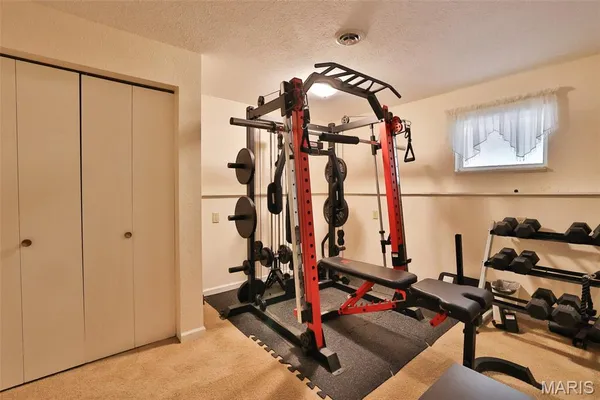 $399,000 | 207 Lakewood Drive, Hillsboro, IL 62049