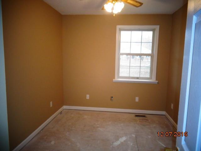1480 Sears Roebuck Road Tullahoma, TN 37388 - Photo 4 of 26 Gallery Image 4