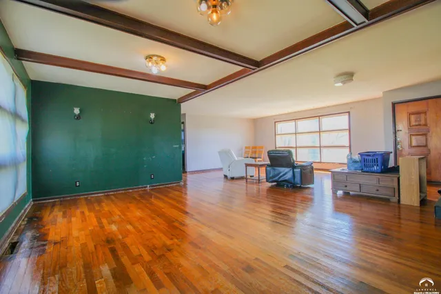 $270,000 | 25388 Chieftain Road, Lawrence, KS 66044