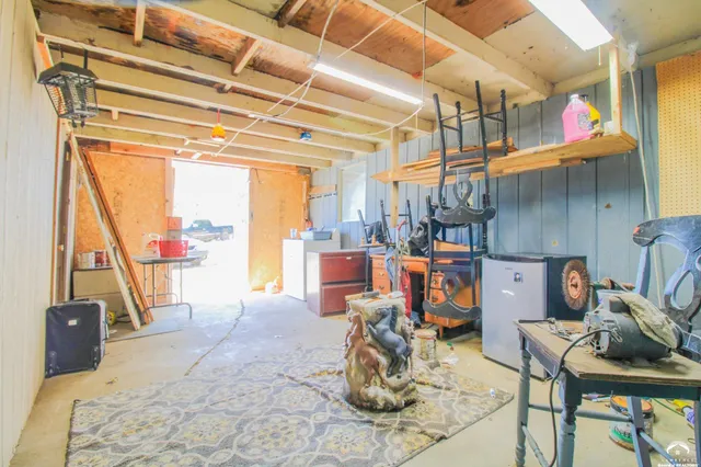 $270,000 | 25388 Chieftain Road, Lawrence, KS 66044