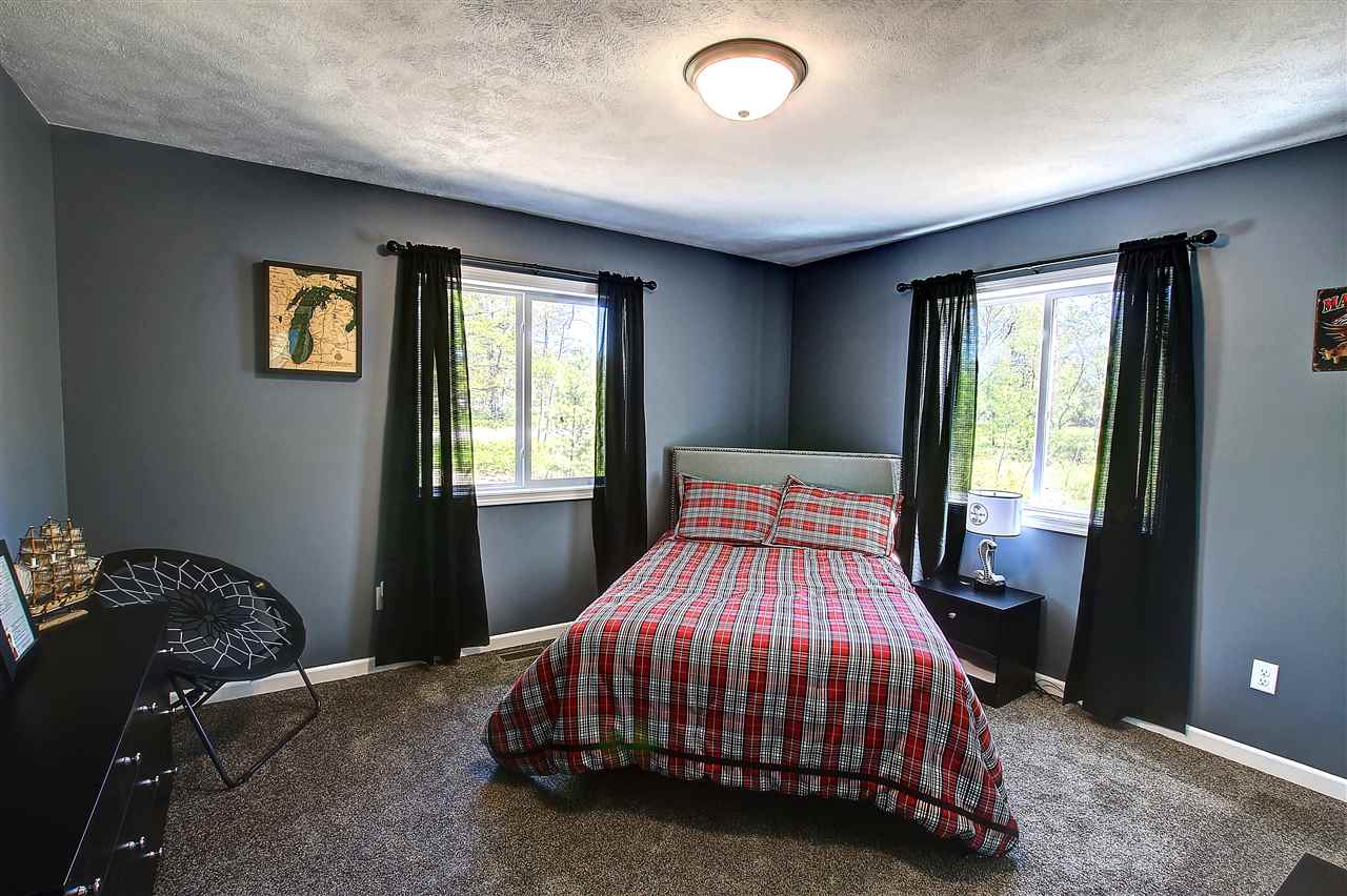 1583 Round Lake Road Interlochen, MI 49643 - Photo 17 of 21 1833489-16.JPG