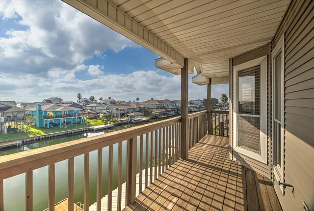 $524,900 | 1095 Redfish Street, Bayou Vista, TX 77563