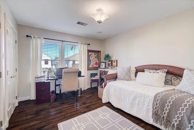 $524,900 | 1095 Redfish Street, Bayou Vista, TX 77563