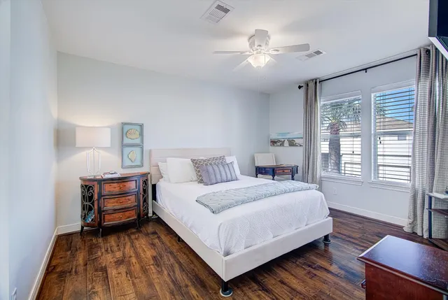 $524,900 | 1095 Redfish Street, Bayou Vista, TX 77563