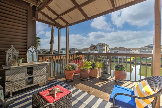 $524,900 | 1095 Redfish Street, Bayou Vista, TX 77563