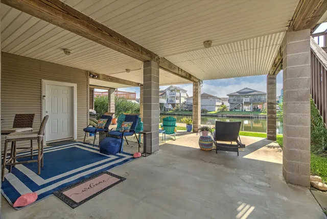 $524,900 | 1095 Redfish Street, Bayou Vista, TX 77563