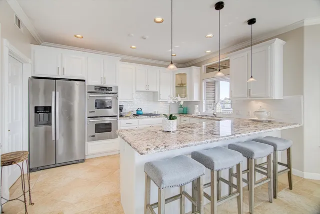 $524,900 | 1095 Redfish Street, Bayou Vista, TX 77563