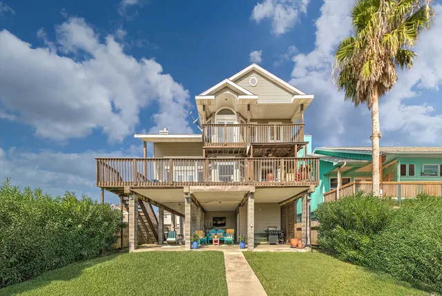 $524,900 | 1095 Redfish Street, Bayou Vista, TX 77563